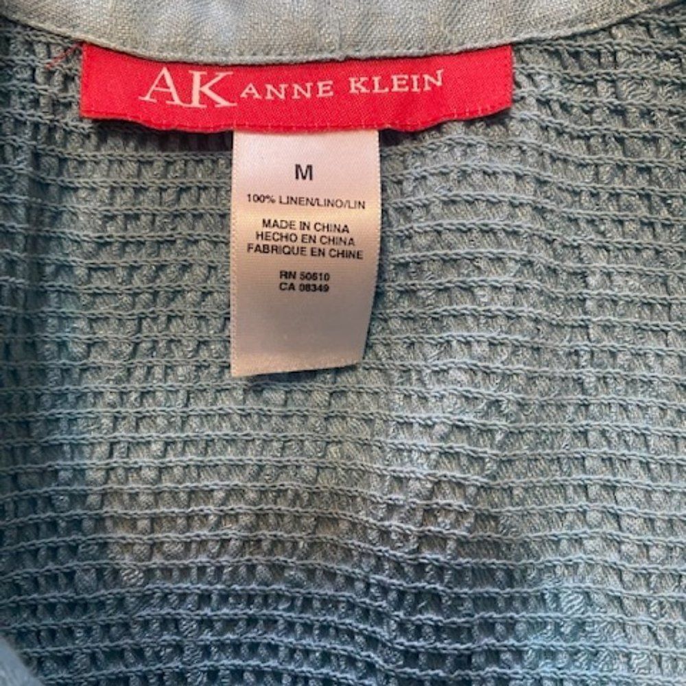 Anne Klein Blue Linen Seer Sucker back panel with Peplum Blazer, size M - Picture 3 of 3